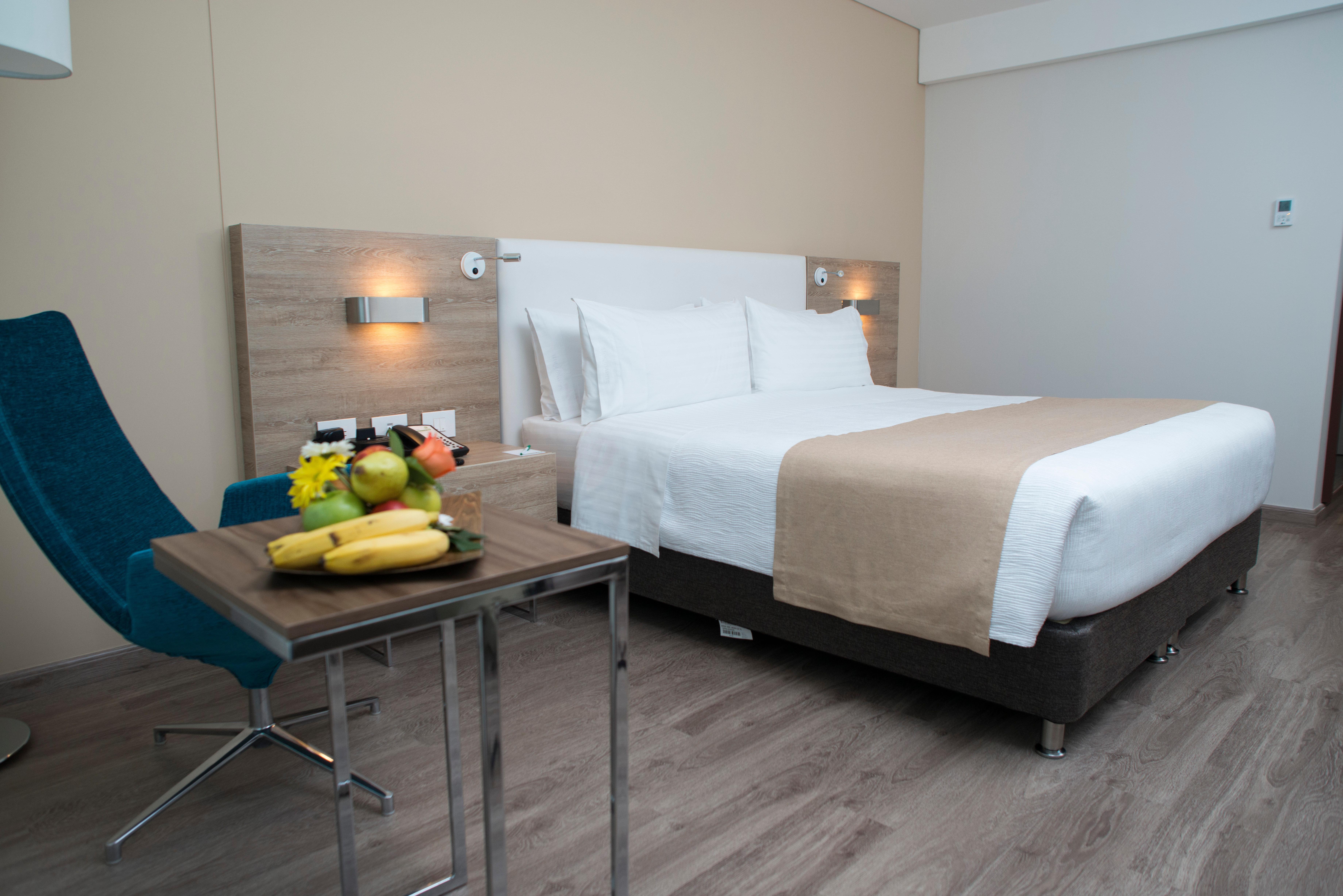 By Ihg