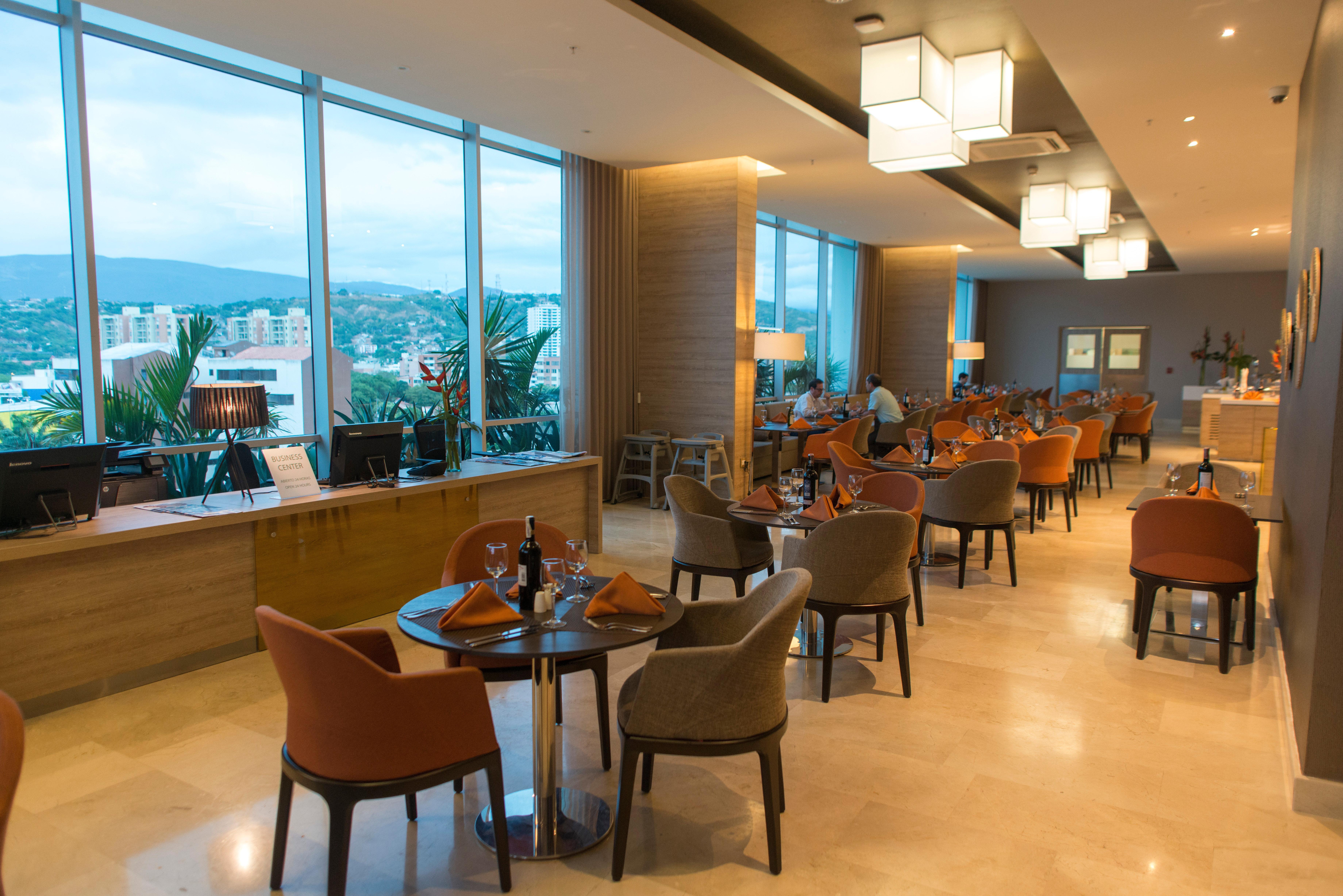 Hotel By Ihg 5*